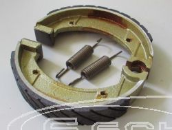 EBC PREMIUM BRAKE SHOES WITH WATER REJECT GROOVE