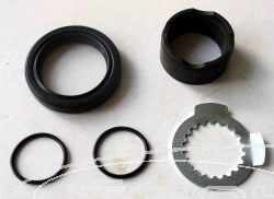 SCHREMS VÝMĚNNÁ SADA TĚSNĚNÍ NA VÝSTUPNÍ HŘÍDELI  (PASTOREK) YAMAHA WR 250F 01-, YZ 250F 01-, GAS GAS EC 250 300 4-T 10-