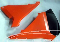 UFO SEITENTEILE SET/LUFT. KTM SX/-F 11-,EXC/F 12- ORANGE