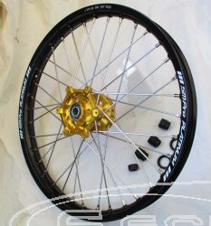 SM PRO PLATINUM KOMPLETT-RAD - SUZUKI - RM 125/250 (99-14) - vorne (21 x 1.60) -  gold Nabe / glanz schwarz Felge / nickel Nippel