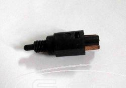 BRAKE LIGHT SWITCH M6X0,65MM