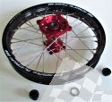 SM PRO PLATINUM KOMPLETT-RAD - HONDA CRF 150 (alle Baujahre) - hinten (16 x 1.85)  - rot Nabe / glanz schwarz Felge / nickel Nippel